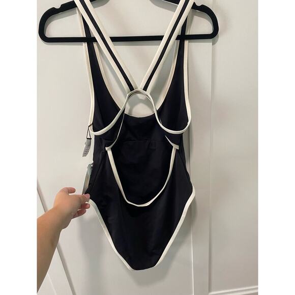 L*SPACE NWT Ebony One-Piece Bathing Suit in Black - Picture 5 of 8